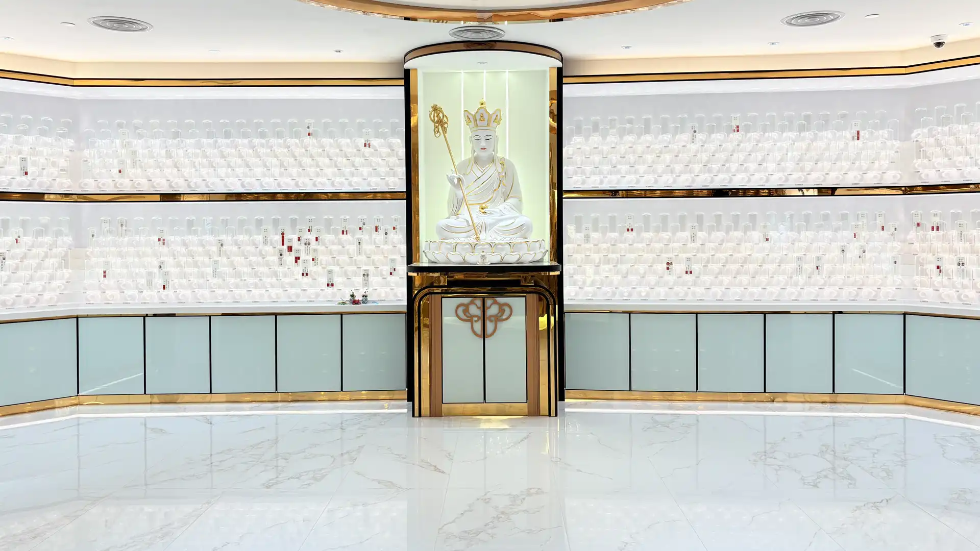 Nirvana Singapore Ancestral Tablet on Altar